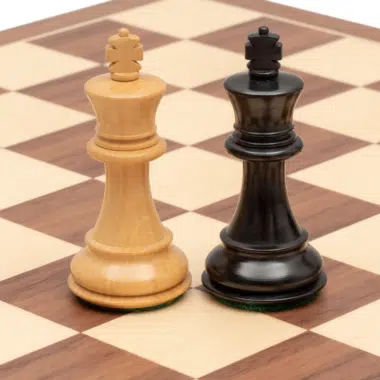 Ensemble Competition Echiquier en Bois de Noyer et d'Erable, Jeu d'Echecs en Bois de Buis & Coffret de Rangement en Bois de Rose Doré – Image 6