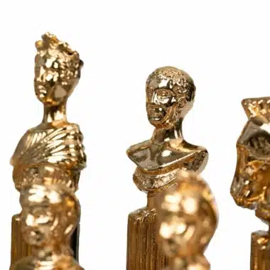 Jeu d'Echecs en Métal Plaqué Or et Argent Colonne Romaine – Image 4