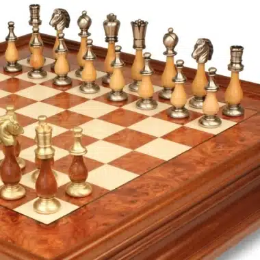 Ensemble Oriental Orme Echiquier sur Pied en Bois d'Orme avec Tiroir de Rangement & Jeu d'Echecs en Bois et Laiton Massif – Image 5