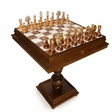 Ensemble Staunton Haut de Gamme Table et Jeu d'Echecs en Bois d'Hêtre et Marbre de Carrare et Albâtre &  Bois et Laiton Massif Plaqué Or et Argent