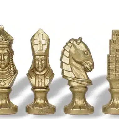 Ensemble Moncada Echiquier en Bois Massif, Plateau en Albâtre de Toscane & Jeu d'Echecs en Métal – Image 3