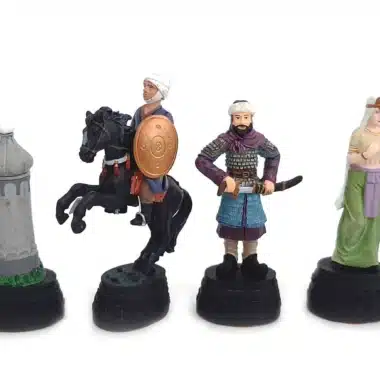 Pièces d'échecs en étain Croisade, tour, cavalier et archer sarrasins