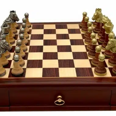 Ensemble Classic XV Echiquier en Bois d'Acajou et Erable et Jeu d'Echecs en Bois et Métal – Image 4
