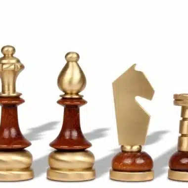 Jeu d'Echecs Stylisé en Bois et Laiton Massif – Image 3