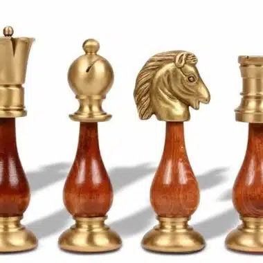 Ensemble Oriental Orme Echiquier sur Pied en Bois d'Orme avec Tiroir de Rangement & Jeu d'Echecs en Bois et Laiton Massif – Image 11