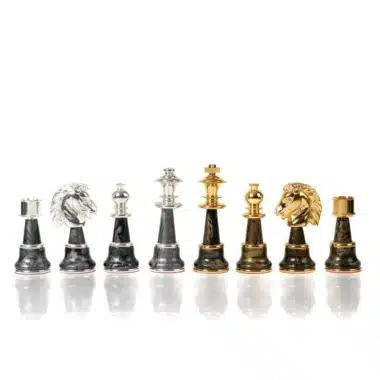 Ensemble Staunton Fantasy XL Echiquier en Bois d'Erable Vert & Jeu d'Echecs en Laiton et Bois Plaqué Or et Argent – Image 6