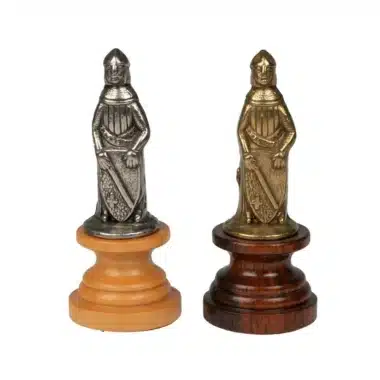 Jeu d'Echecs Médiéval en Bois et Métal Massif – Image 5