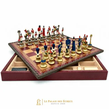 Échiquier Napoléon III vu de côté avec pièces en position de départ et coffret ouvert
