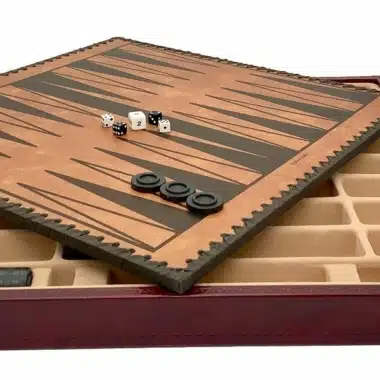 Ensemble Napoléon III Echiquier en Similicuir Rouge et Jeu d'Echecs en Métal Peint à la Main – Image 6