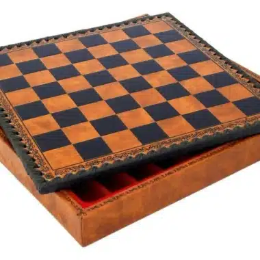 Ensemble "Mary Stuart II" Echiquier en Similicuir & Jeu d'Echecs en Bois et Métal Massif