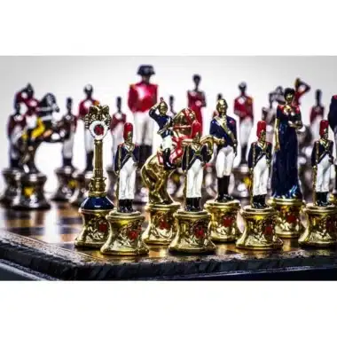 Jeu d'Echecs en Métal Peint à la Main Napoléon – Image 4