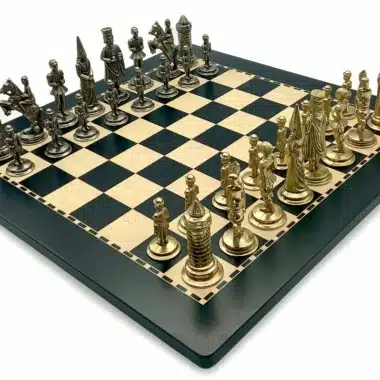 Ensemble Camelot Roi Arthur XI Echiquier en Bois et Figurines en Métal – Image 4