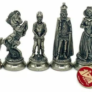 Ensemble Mary Stuart VIII Echiquier avec Rangement et Jeu d'Echecs en Métal – Image 7