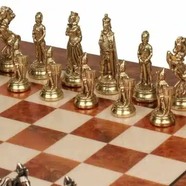 Ensemble Mary Stuart VI Echiquier en Bois d'Orme et de Bruyère et Jeu d'Echecs en Métal – Image 6
