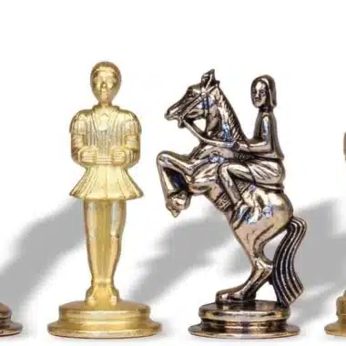 Ensemble Camelot Roi Arthur XIII Echiquier avec Rangement et Jeu d'Echecs en Métal – Image 5