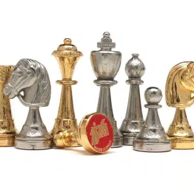Ensemble Classic Flower 1 Echiquier et Jeu d'Echecs en Métal Plaqué Or et Argent – Image 5