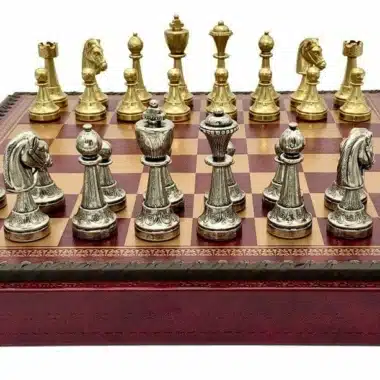 Ensemble Staunton Mix V Echiquier Rouge avec Rangement et Jeu d'Echecs en Métal – Image 3