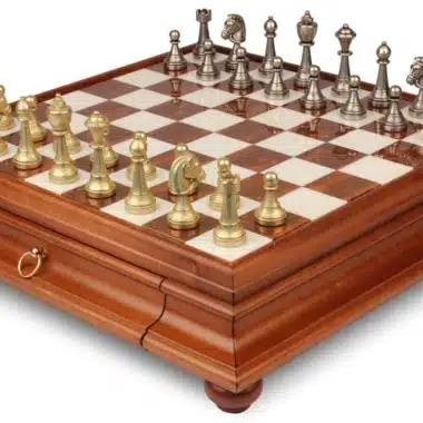 Ensemble Staunton Mix IV Echiquier en Bois sur Pied Plateau en Marbre et Jeu d'Echecs en Métal
