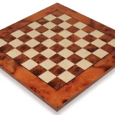 Échiquier en bois d'orme et de bruyère, damier marqueté vue d'ensemble