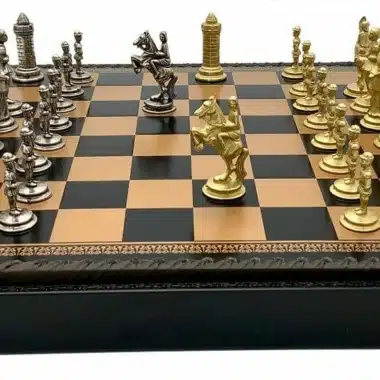 Ensemble Camelot Roi Arthur XIV Echiquier avec Rangement et Jeu d'Echecs en Métal – Image 3