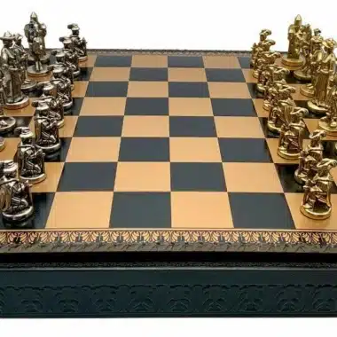 Ensemble Lanzichenecchi II Echiquier Noir avec Rangement et Jeu d'Echecs en Métal – Image 4
