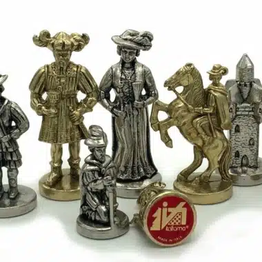 Ensemble Lanzichenecchi II Echiquier Noir avec Rangement et Jeu d'Echecs en Métal – Image 5