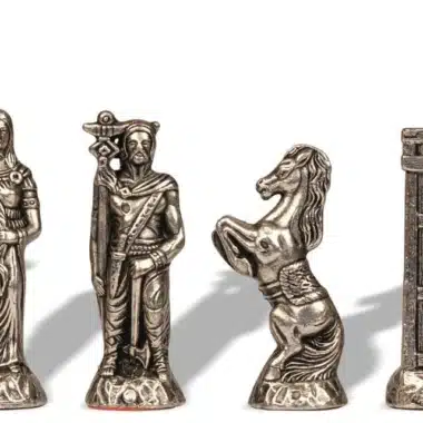 Romains vs Barbares V Echiquier avec Deux Tiroirs de Rangement et Jeu d'Echecs en Métal – Image 6