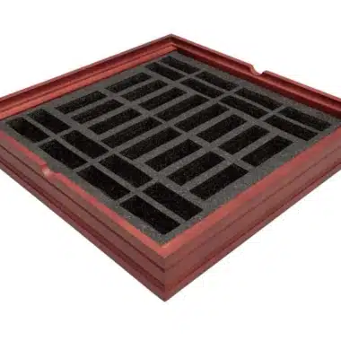 Ensemble Buste Médieval Echiquier en Bois d'Erable et de Noyer & Jeu d'Echecs  Résine Peint à la Main – Image 10