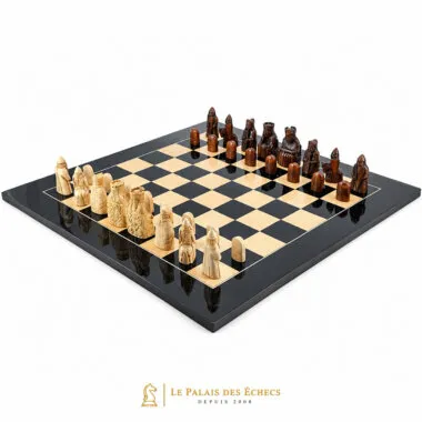 Ensemble Ile de Lewis complet sur échiquier laqué noir et bois clair