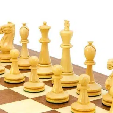 Ensemble Blackmore Echiquier en Bois de Noyer et d'Erable & Jeu d'Echecs en Bois de Rose Doré – Image 3