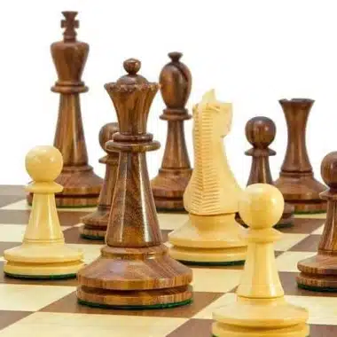Ensemble Blackmore Echiquier en Bois de Noyer et d'Erable & Jeu d'Echecs en Bois de Rose Doré – Image 4