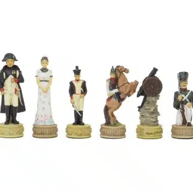 Ensemble Napoléon Campagne de Russie II Jeu d'Echecs en Résine et Echiquier en Similicuir Noir – Image 14