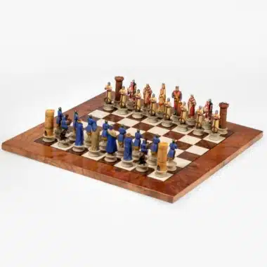 Echiquier Croisade II vu de côté, armées bleue et dorée en formation