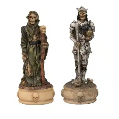 Mort-Vivant III : fou à la faux et roi squelette en armure