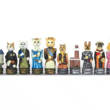 Ensemble Chiens et Chats Echiquier en Similicuir et Jeu d'Echecs en Résine – Image 6