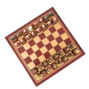 Alternative view of Ensemble Guerre Anglo-Zouloue Echiquier en Similicuir Rouge et Jeu d'Echecs en Résine Peint à la Main