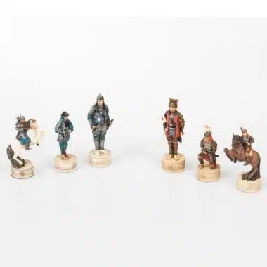 Ensemble Samourai Echiquier Coffret de rangement en Similicuir et Jeu d'Echecs en Résine Peint à la Main – Image 8