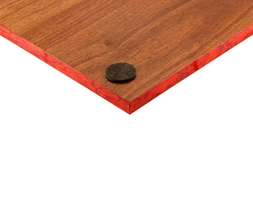 Échiquier en bois d'érable rouge, revers en bois et pied en feutrine