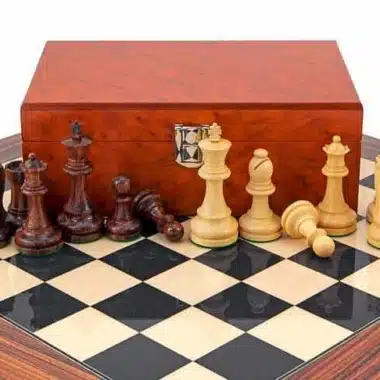 Ensemble "Supreme" Echiquier en Bois de Rose, Jeu d'Echecs en Bois de Rose et de Buis & Coffret de Rangement en Placage de Racine