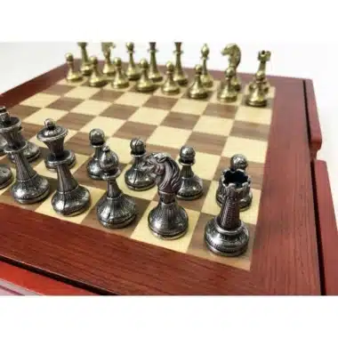 Ensemble Mignon Flower XI Echiquier avec Rangement en Bois de Noyer et Erable et Jeu d'Echecs en Métal – Image 3