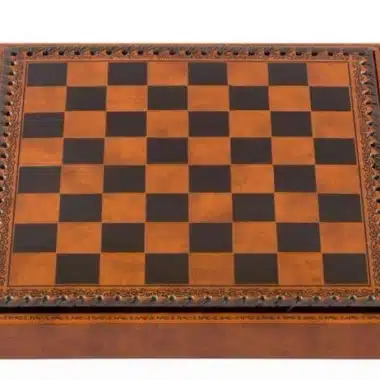Ensemble Arabic Style IV Echiquier en Similicuir avec Rangement et Jeu d'Echecs en Métal Plaqué Or et Argent – Image 12