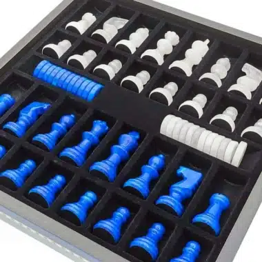 Ensemble Bleu et Blanc Echiquier et Jeu d'Echecs en Marbre Antique avec Coffre de Rangement – Image 6