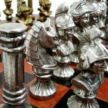 Jeu d'Echecs en Métal Bustes Romains – Image 3