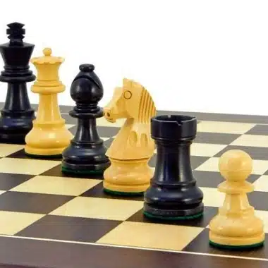 Ensemble "Classic Wenge" Echiquier en Wenge et Erable & Jeu d'Echecs en Buis Ebonisé