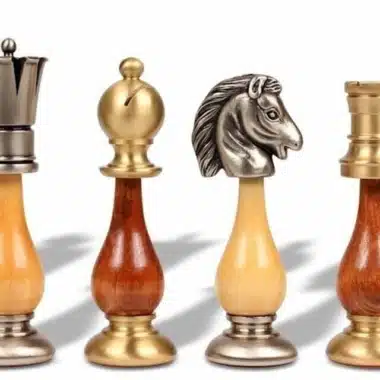 Ensemble Oriental Orme Echiquier sur Pied en Bois d'Orme avec Tiroir de Rangement & Jeu d'Echecs en Bois et Laiton Massif – Image 10