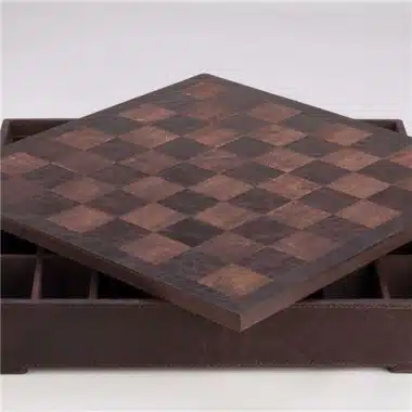 Coffret de rangement en cuir véritable avec échiquier Flowered ouvert en diagonale