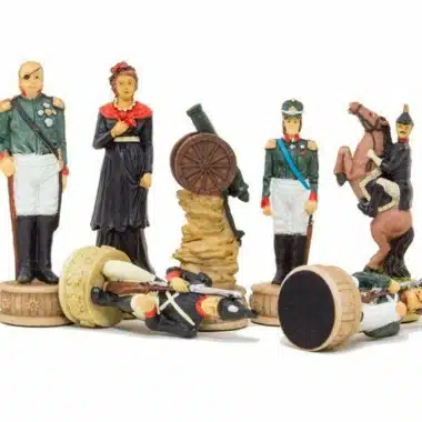 Ensemble Napoléon Campagne de Russie IV Jeu d'Echecs en Résine et Echiquier en Similicuir Vert – Image 10