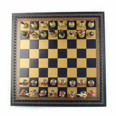 Ensemble Napoléon III Echiquier  en Similicuir & Jeu d'Echecs en Métal Massif Peint à la Main – Image 4