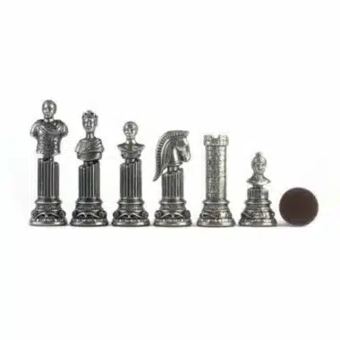 Jeu d'échecs romain en métal argenté, série complète des pièces alignées