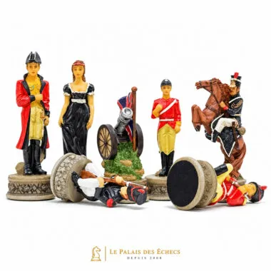 Pièces d'échecs Bataille de Waterloo II détaillant soldats, canon et cavalier